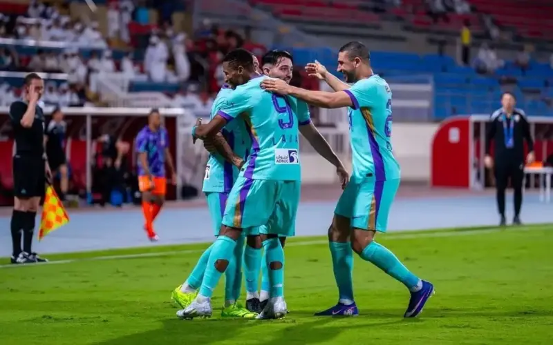 القنوات الناقلة لمباراة العين ضد الشارقة اليوم في الدوري الإماراتي مع الموعد والتشكيلة